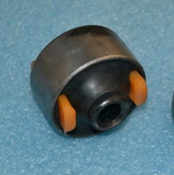 Сайлентблок переднего рычага задний