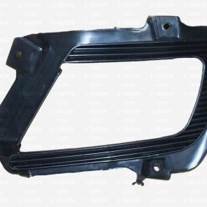 Рамка противотуманной фары правой