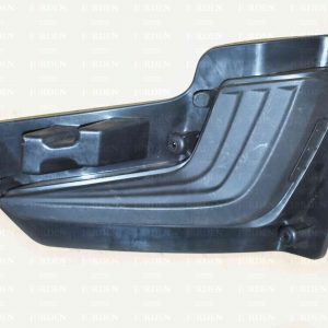 Заглушка бампера левая