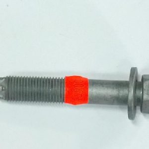 Болт верхнего рычага