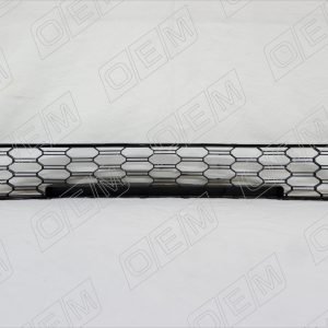 Решетка в бампер центральная