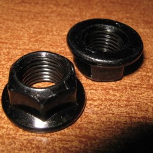 Гайка болта развала