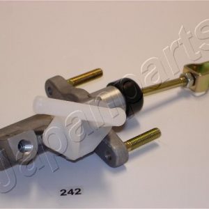 Цилиндр сцепления главный