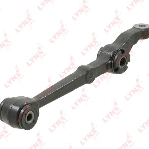 Рычаг передний нижний