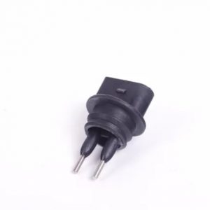 Датчик уровня в бачок омывателя