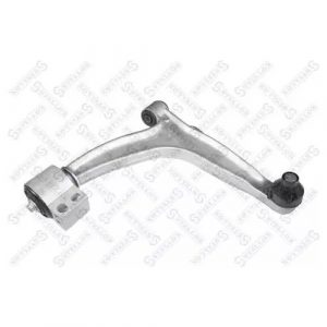 Рычаг передний правый