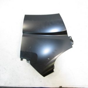 Крыло переднее левое