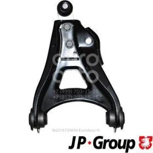 Рычаг передний правый