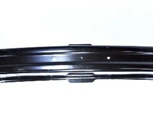 Усилитель переднего бампера